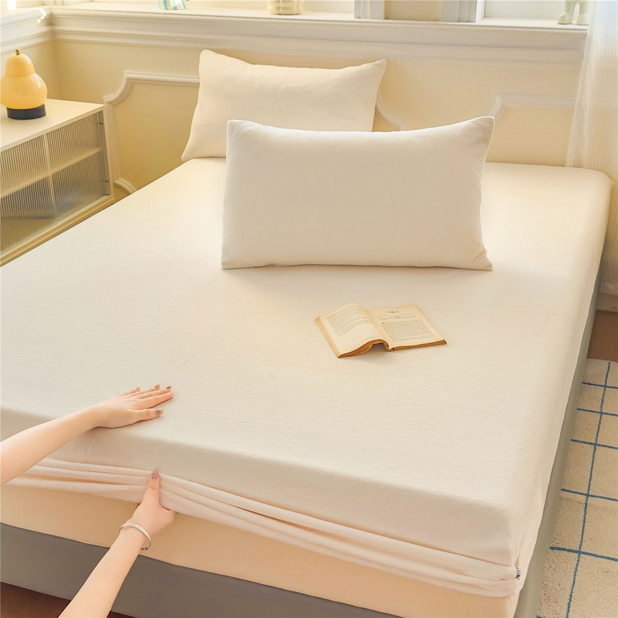 佳笠家居 2025新款正宗250g全消光牛奶绒床笠 奶昔白