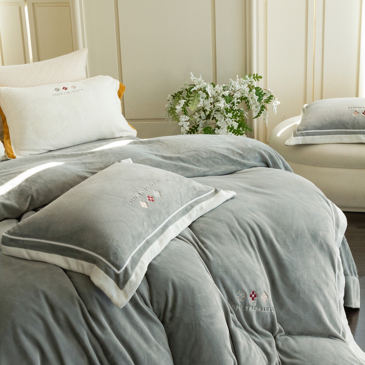 91家纺网 家纺一手货源 找家纺 馨蕊家居 2025新款秋冬轻奢煦暖绒系列-绒知禾 会员-10【券后控价358/378】  绒知禾-高级灰