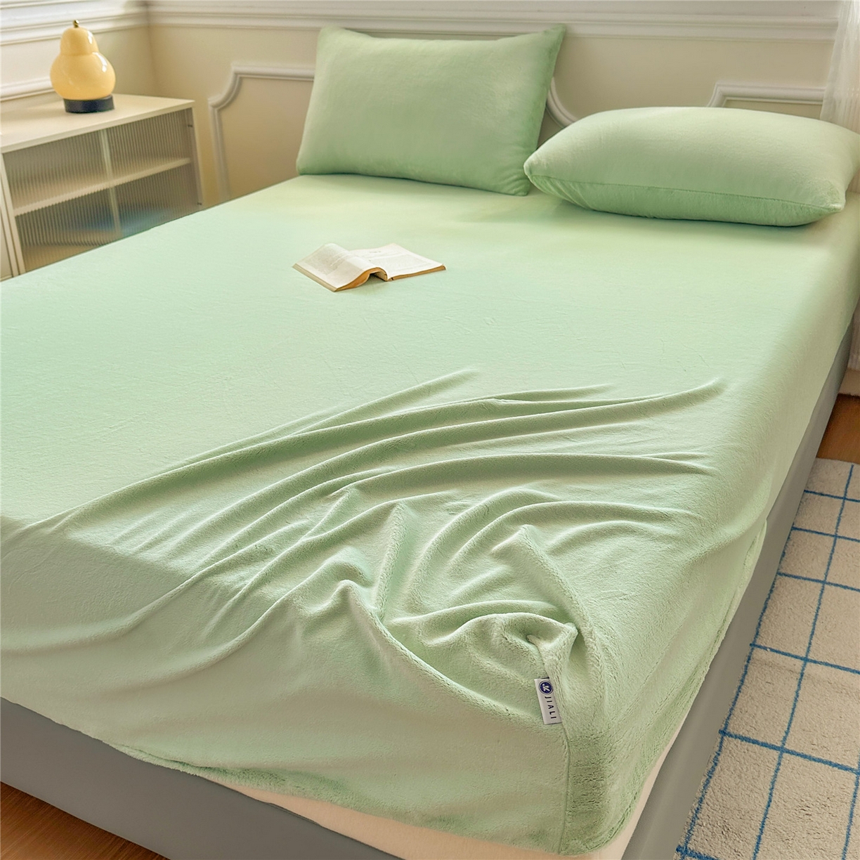 91家纺网 家纺一手货源 找家纺 佳笠家居 2025新款正宗250g全消光牛奶绒床笠 果绿