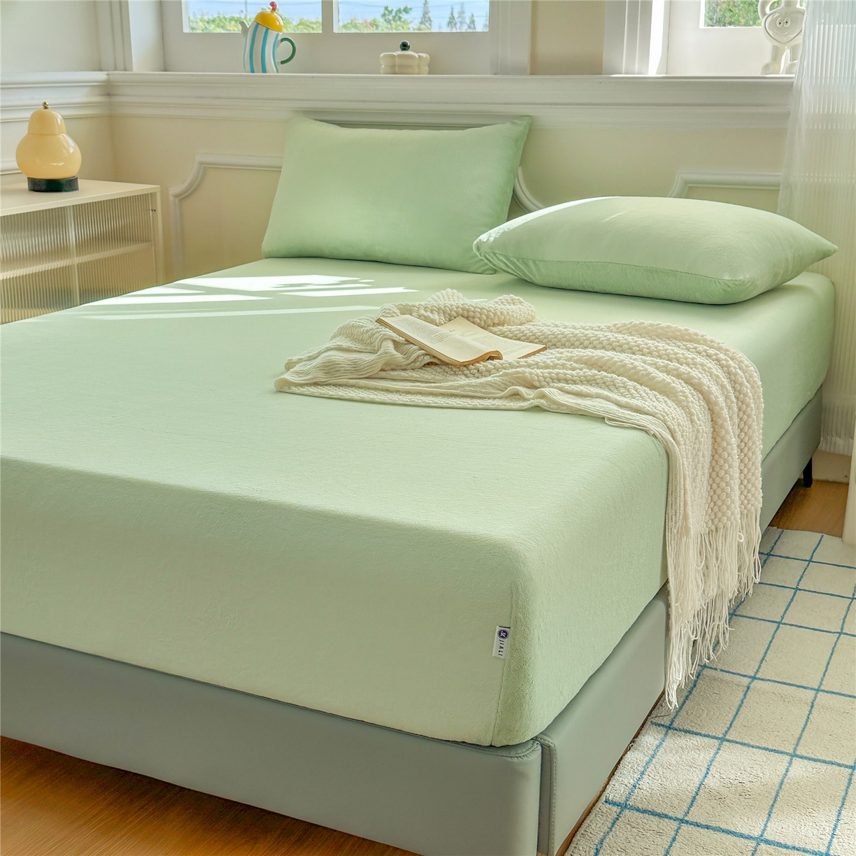 91家纺网 家纺一手货源 找家纺 佳笠家居 2025新款正宗250g全消光牛奶绒床笠 果绿