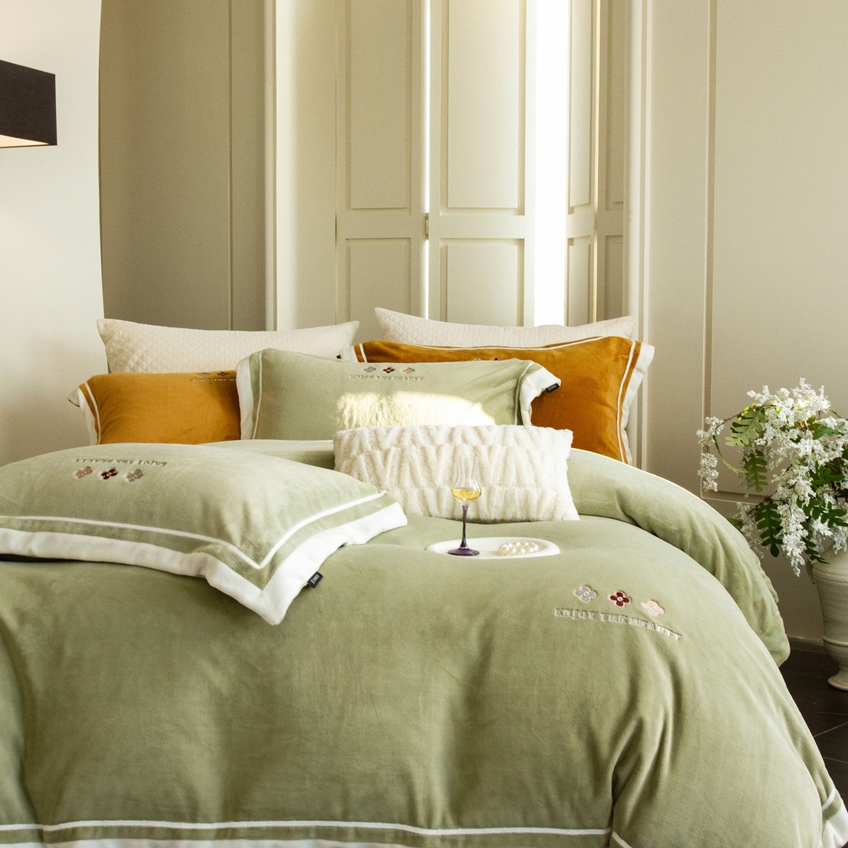 91家纺网 家纺一手货源 找家纺 馨蕊家居 2025新款秋冬轻奢煦暖绒系列-绒知禾 会员-10【券后控价358/378】  绒知禾-灰湖绿