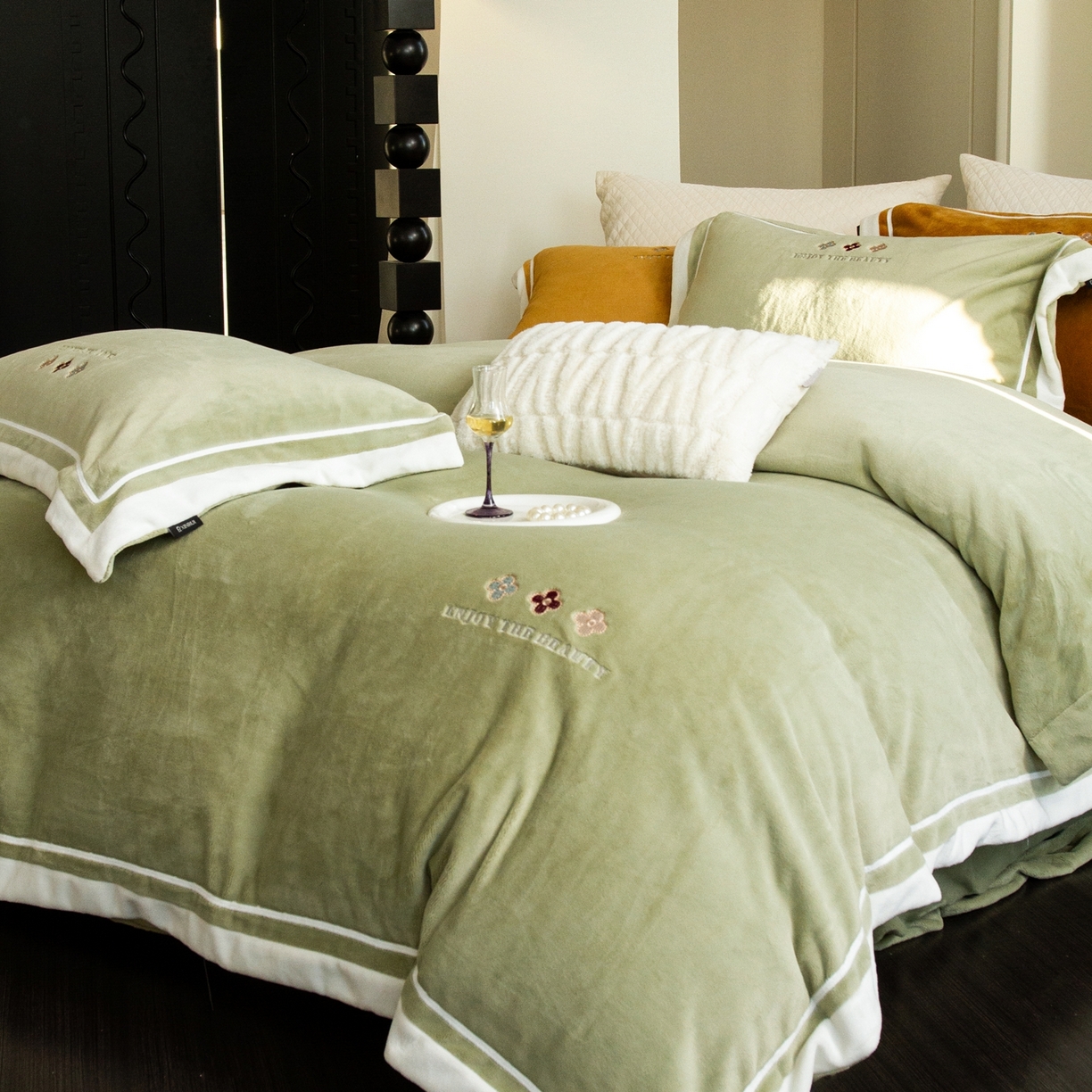 91家纺网 家纺一手货源 找家纺 馨蕊家居 2025新款秋冬轻奢煦暖绒系列-绒知禾 会员-10【券后控价358/378】  绒知禾-灰湖绿