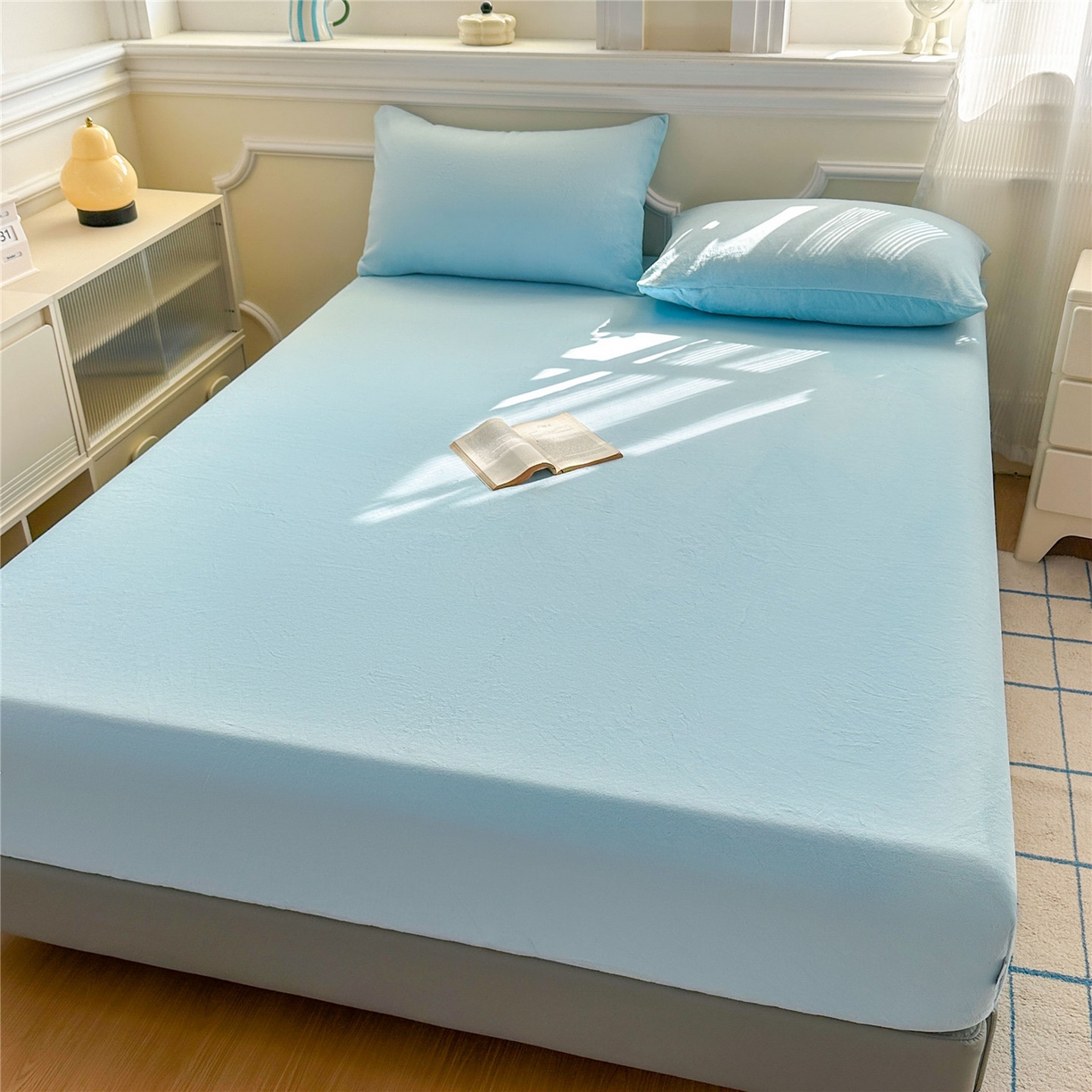 91家纺网 家纺一手货源 找家纺 佳笠家居 2025新款正宗250g全消光牛奶绒床笠 婴儿蓝