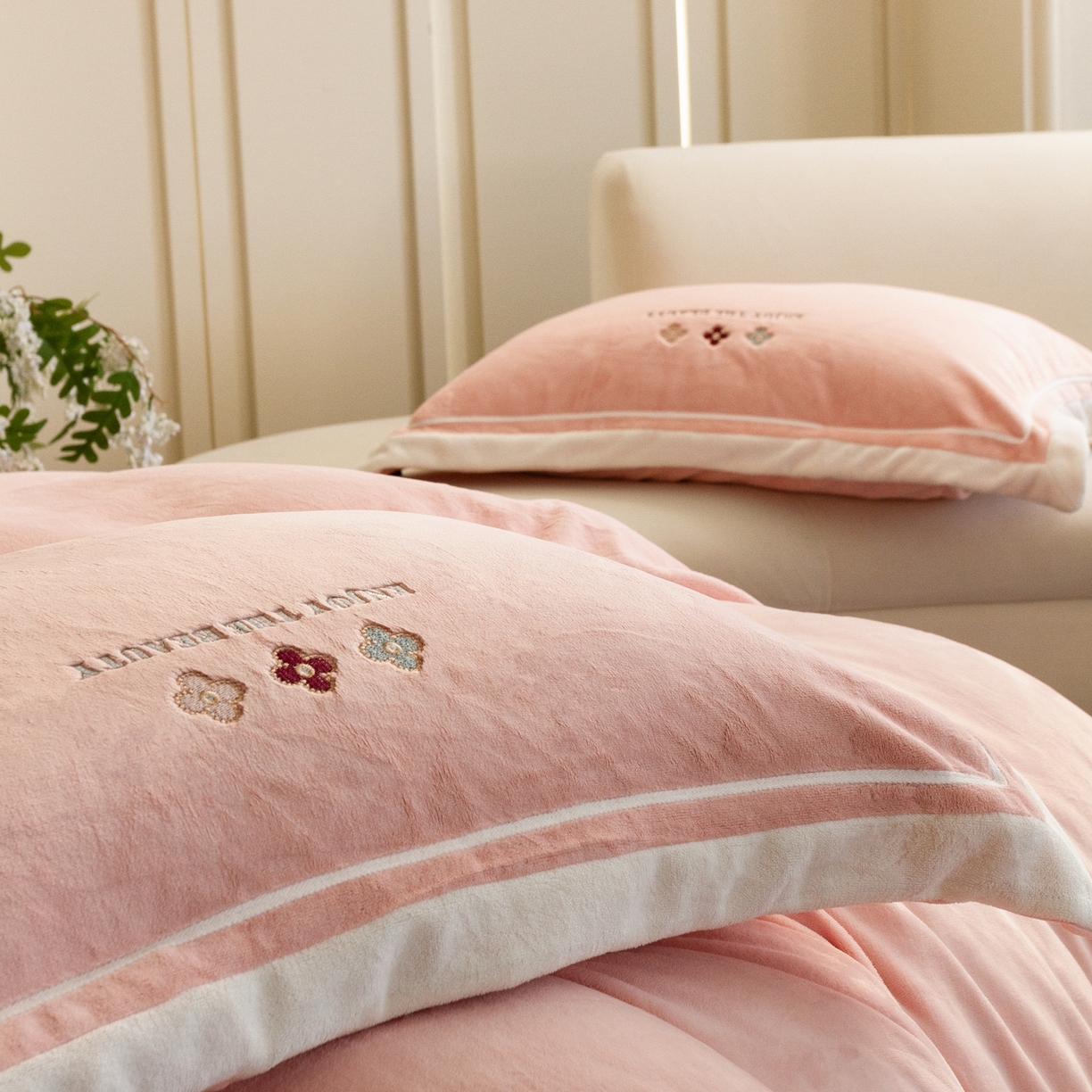 91家纺网 家纺一手货源 找家纺 馨蕊家居 2025新款秋冬轻奢煦暖绒系列-绒知禾 会员-10【券后控价358/378】  绒知禾-蔷薇粉