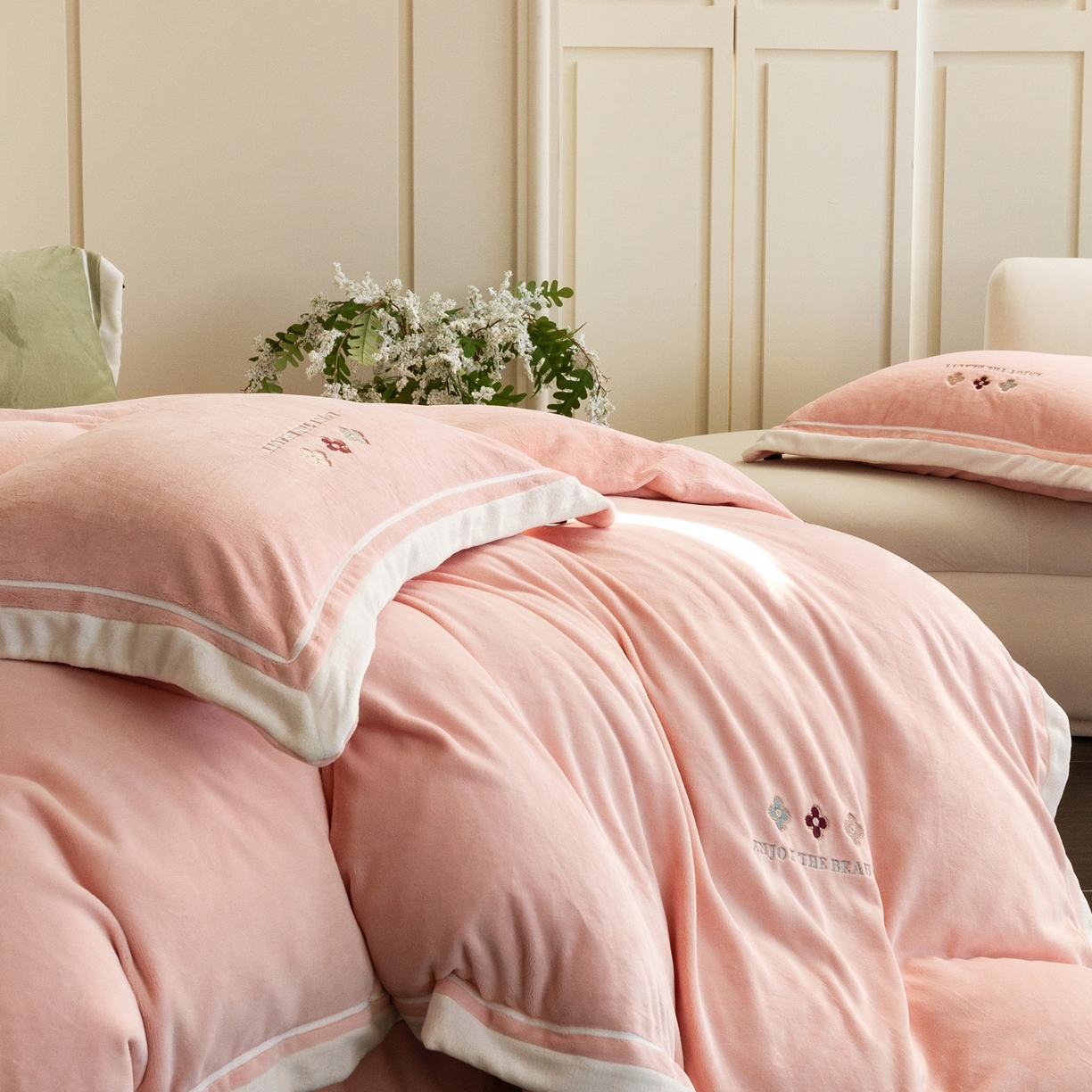 91家纺网 家纺一手货源 找家纺 馨蕊家居 2025新款秋冬轻奢煦暖绒系列-绒知禾 会员-10【券后控价358/378】  绒知禾-蔷薇粉