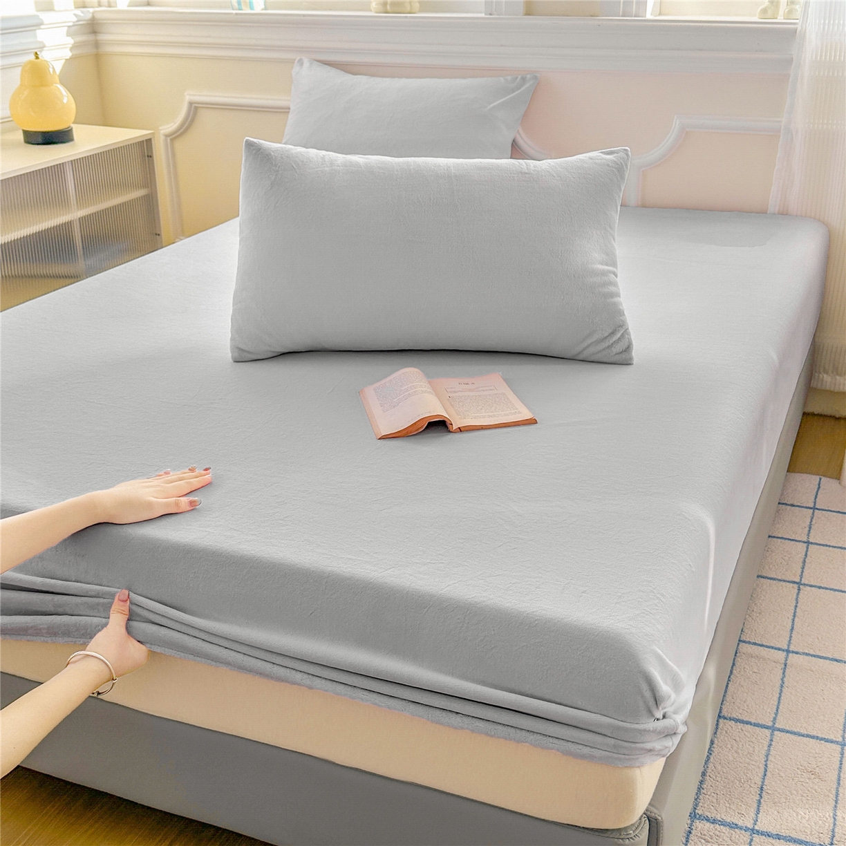 佳笠家居 2025新款正宗250g全消光牛奶绒床笠 浅灰