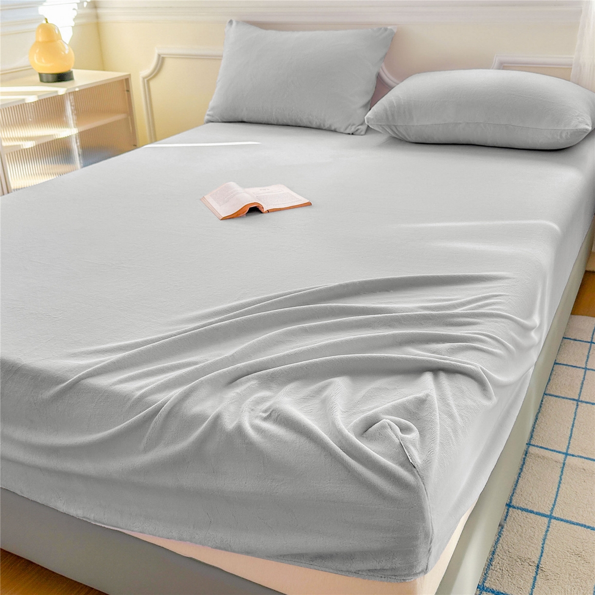 91家纺网 家纺一手货源 找家纺 佳笠家居 2025新款正宗250g全消光牛奶绒床笠 浅灰