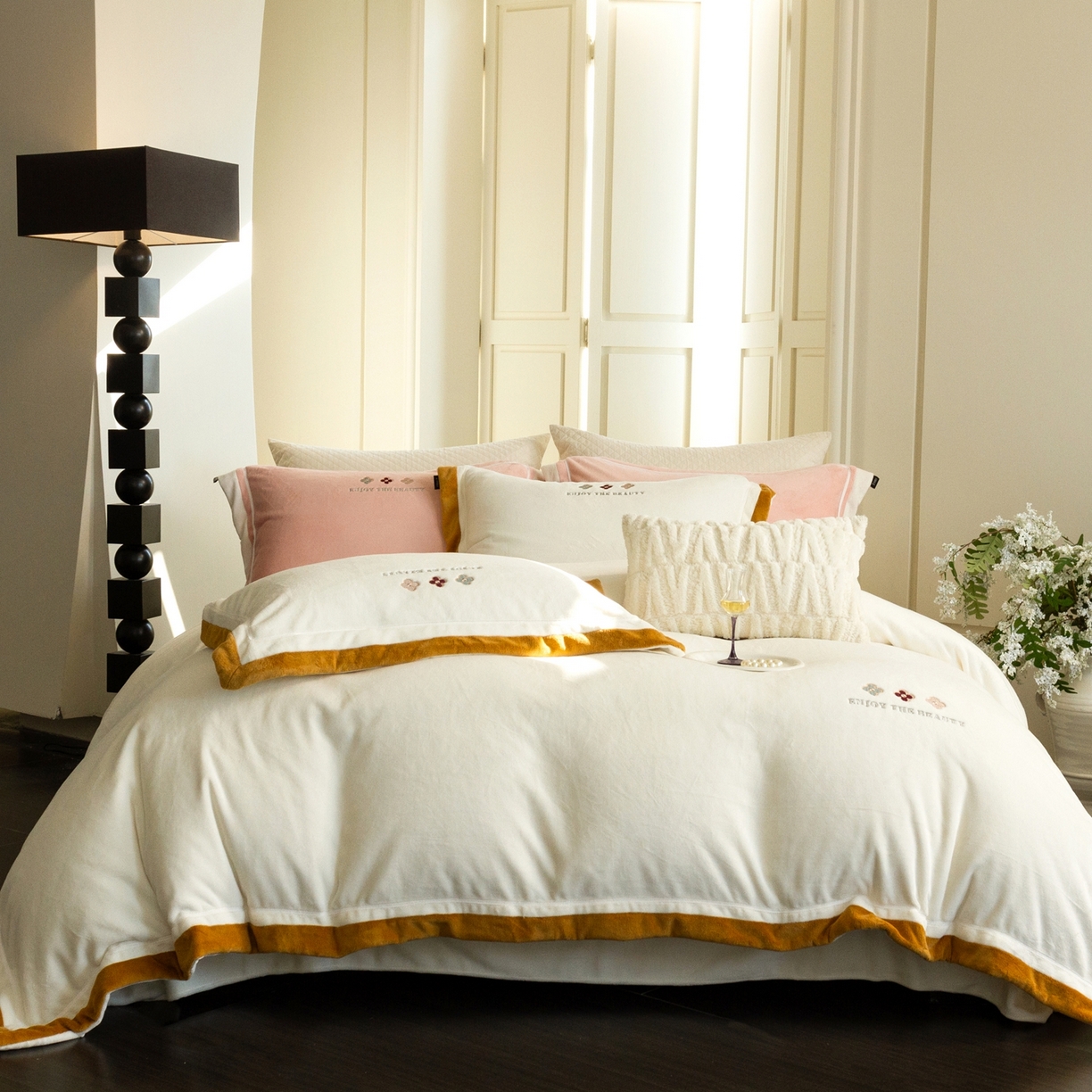 91家纺网 家纺一手货源 找家纺 馨蕊家居 2025新款秋冬轻奢煦暖绒系列-绒知禾 会员-10【券后控价358/378】  绒知禾-月光白