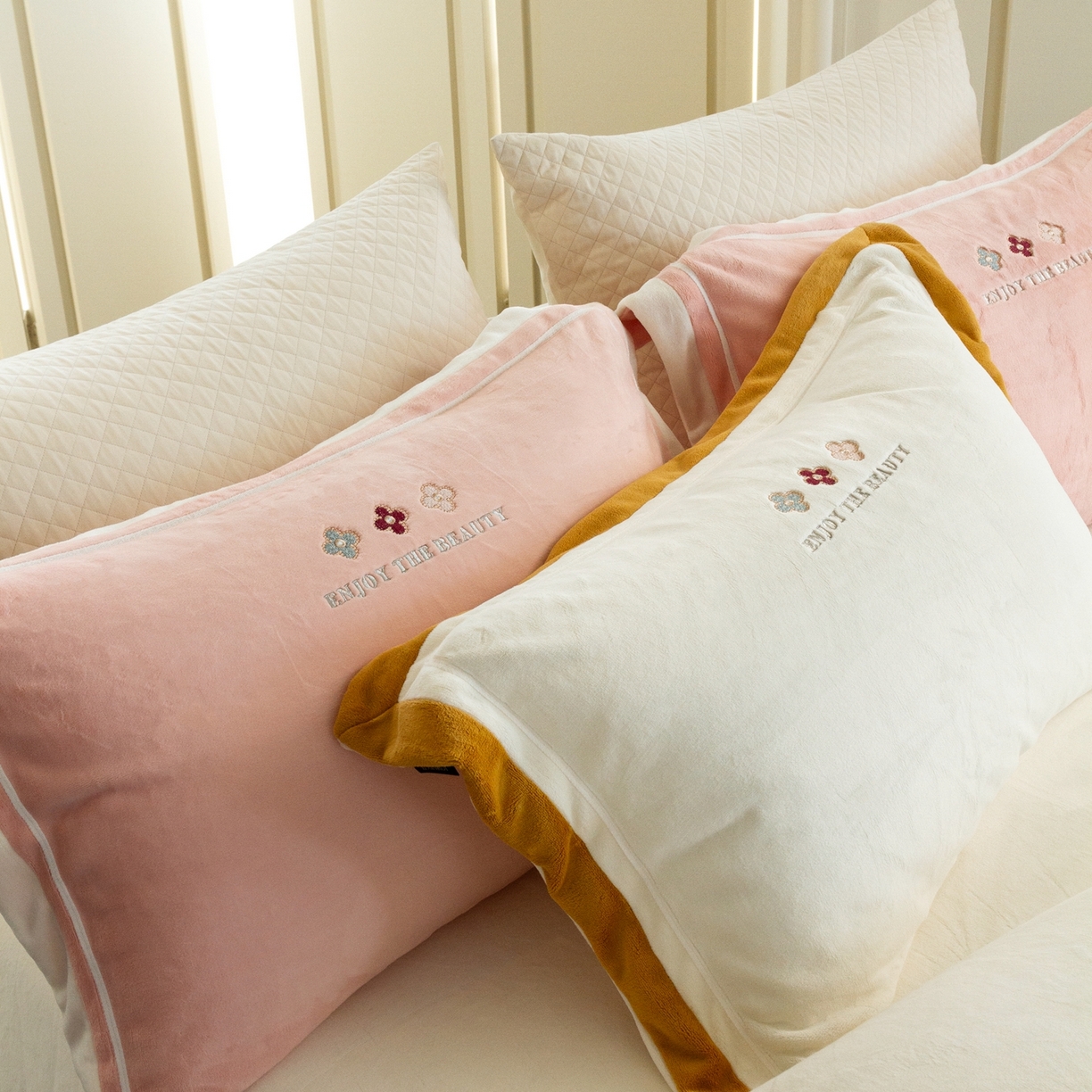 91家纺网 家纺一手货源 找家纺 馨蕊家居 2025新款秋冬轻奢煦暖绒系列-绒知禾 会员-10【券后控价358/378】  绒知禾-月光白