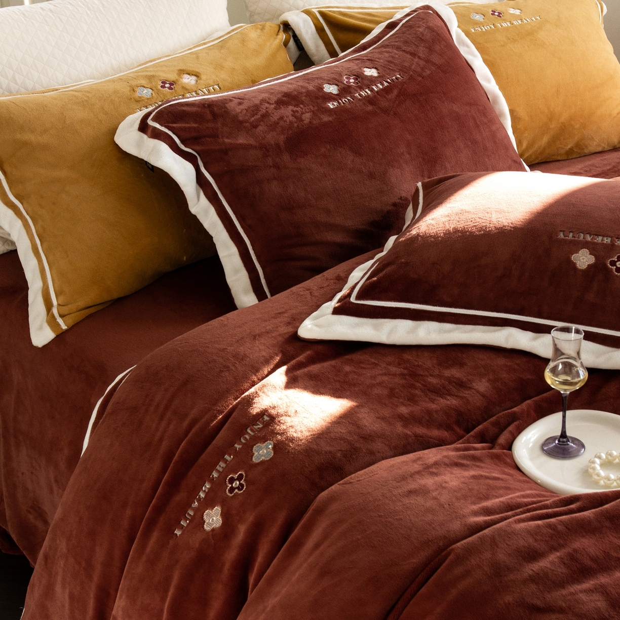 91家纺网 家纺一手货源 找家纺 馨蕊家居 2025新款秋冬轻奢煦暖绒系列-绒知禾 会员-10【券后控价358/378】  绒知禾-紫纱