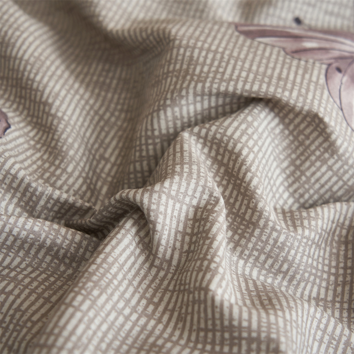 91家纺网 家纺一手货源 找家纺 恒爱家纺2025新款A类全棉印花四件套 蝶恋