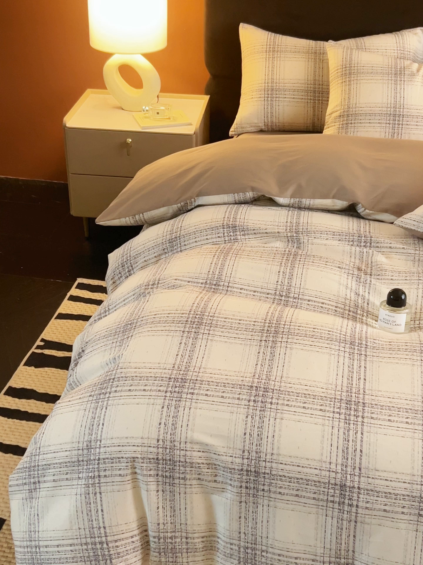 91家纺网 家纺一手货源 找家纺 恒爱家纺2025新款A类全棉印花四件套 暮落灰