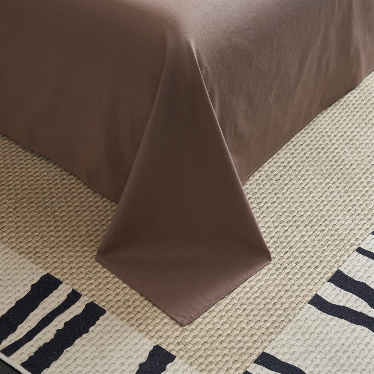 91家纺网 家纺一手货源 找家纺 恒爱家纺2025新款A类全棉印花四件套 叶落轻尘