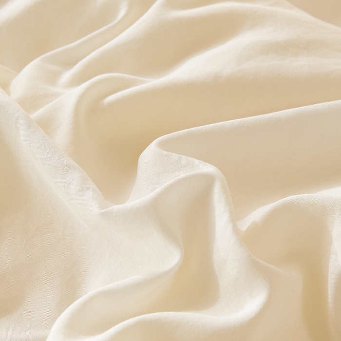 91家纺网 家纺一手货源 找家纺 娇逸家居 2025新款云朵棉软糯糯纯色小鲜豆被被子被芯 小鲜豆白