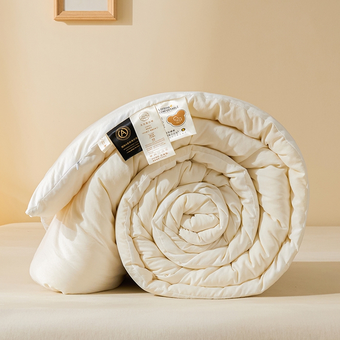 91家纺网 家纺一手货源 找家纺 （总）娇逸家居 2025新款云朵棉软糯糯纯色小鲜豆被被子被芯