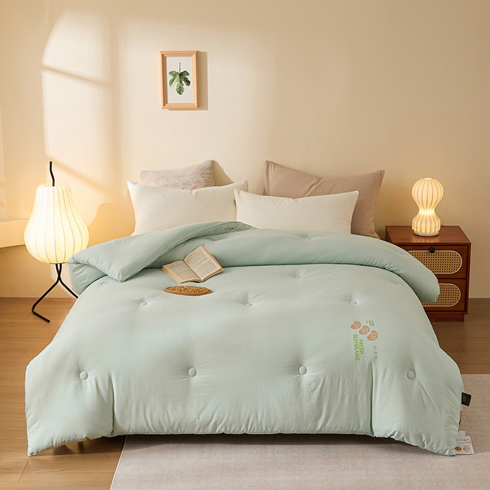 91家纺网 家纺一手货源 找家纺 娇逸家居 2025新款云朵棉软糯糯纯色小鲜豆被被子被芯 小鲜豆绿