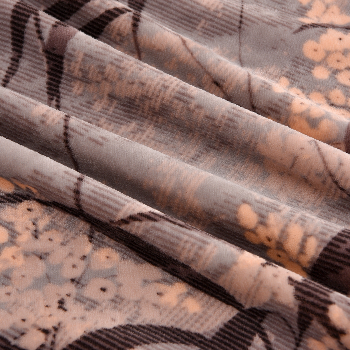 91家纺网 家纺一手货源 找家纺 (总)赛丽雅 2025新款牛奶绒床裙四件套8-9斤法莱绒直播爆款日产2万套