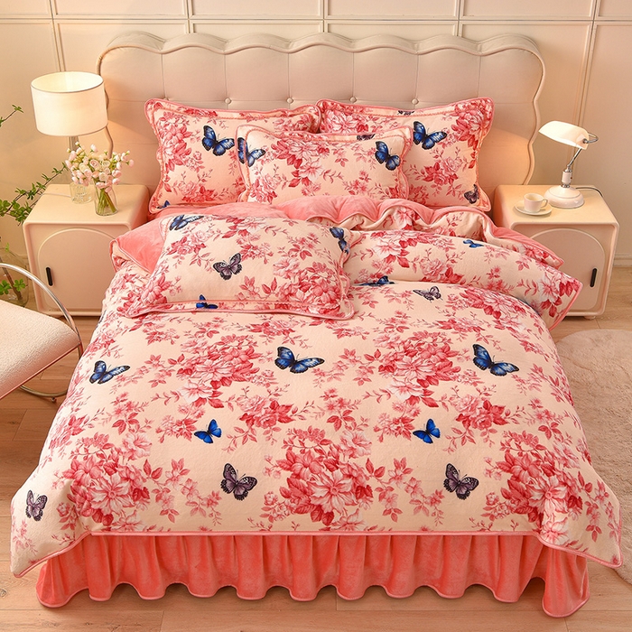 91家纺网 家纺一手货源 找家纺 赛丽雅 2025新款牛奶绒床裙四件套8-9斤法莱绒直播爆款日产2万套 蝶舞-粉