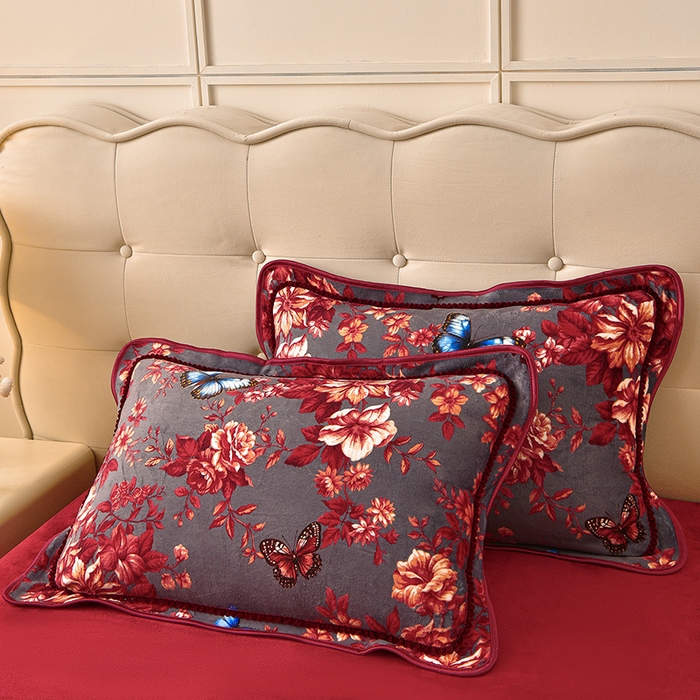 91家纺网 家纺一手货源 找家纺 赛丽雅 2025新款牛奶绒床裙四件套8-9斤法莱绒直播爆款日产2万套 蝶舞-红