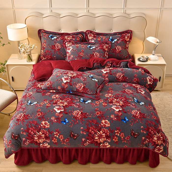 91家纺网 家纺一手货源 找家纺 赛丽雅 2025新款牛奶绒床裙四件套8-9斤法莱绒直播爆款日产2万套 蝶舞-红