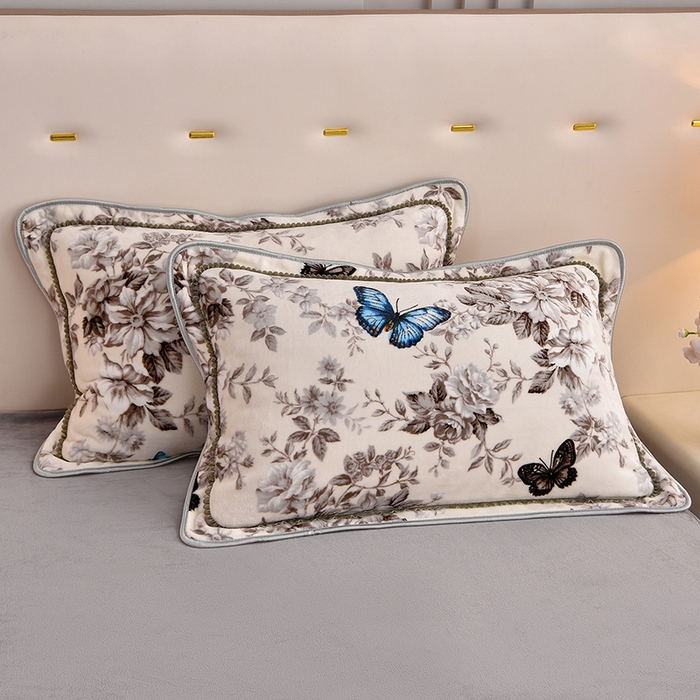 91家纺网 家纺一手货源 找家纺 赛丽雅 2025新款牛奶绒床裙四件套8-9斤法莱绒直播爆款日产2万套 蝶舞-灰