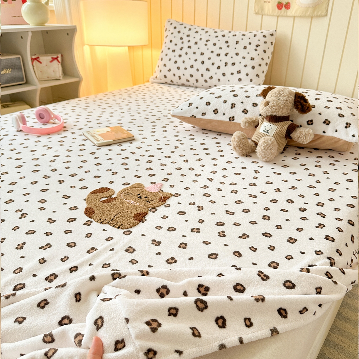 91家纺网 家纺一手货源 找家纺 （总）云尚床笠 2025新款亲肤舒适毛巾绣牛奶绒加厚单床笠单品床笠单件床笠-卡通猫