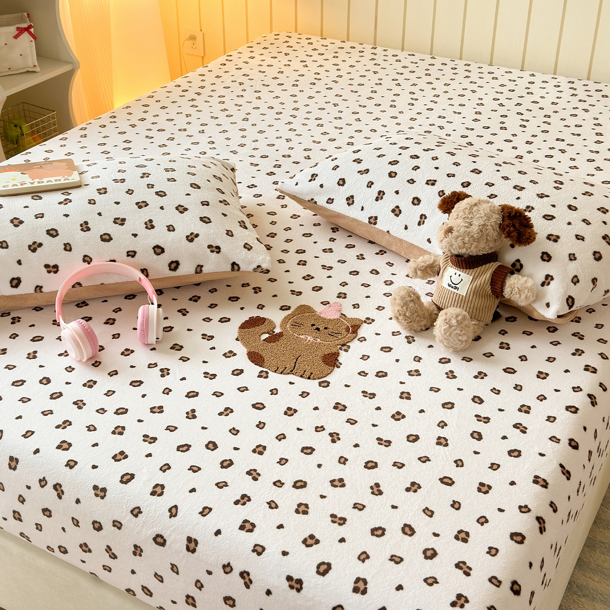 91家纺网 家纺一手货源 找家纺 （总）云尚床笠 2025新款亲肤舒适毛巾绣牛奶绒加厚单床笠单品床笠单件床笠-卡通猫