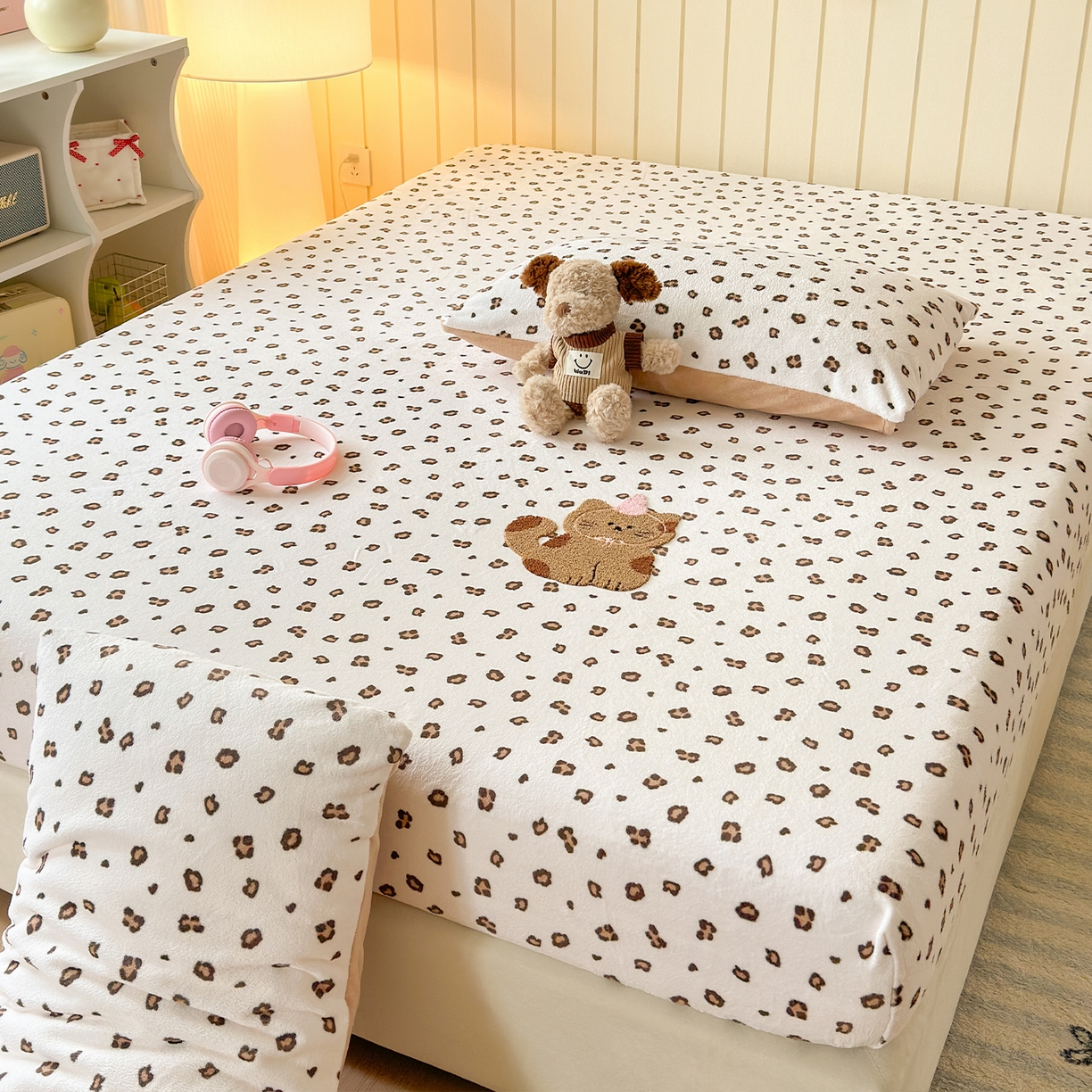 91家纺网 家纺一手货源 找家纺 （总）云尚床笠 2025新款亲肤舒适毛巾绣牛奶绒加厚单床笠单品床笠单件床笠-卡通猫