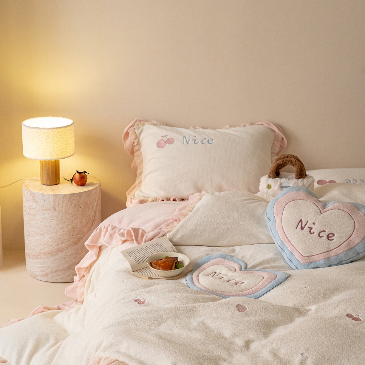 91家纺网 家纺一手货源 找家纺 （总）西西家居 2025新款艾尼绒A版230g牛奶绒四件套-小甜心