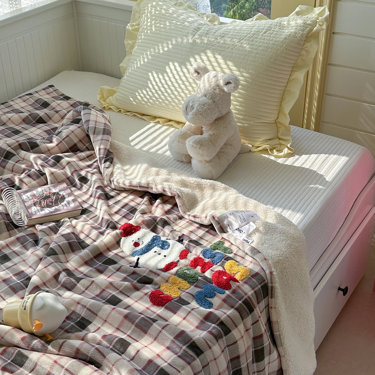 91家纺网 家纺一手货源 找家纺 有货 2025新款圣诞系列暖芙舒绵绒多功能被套毯 雪人-被套毯