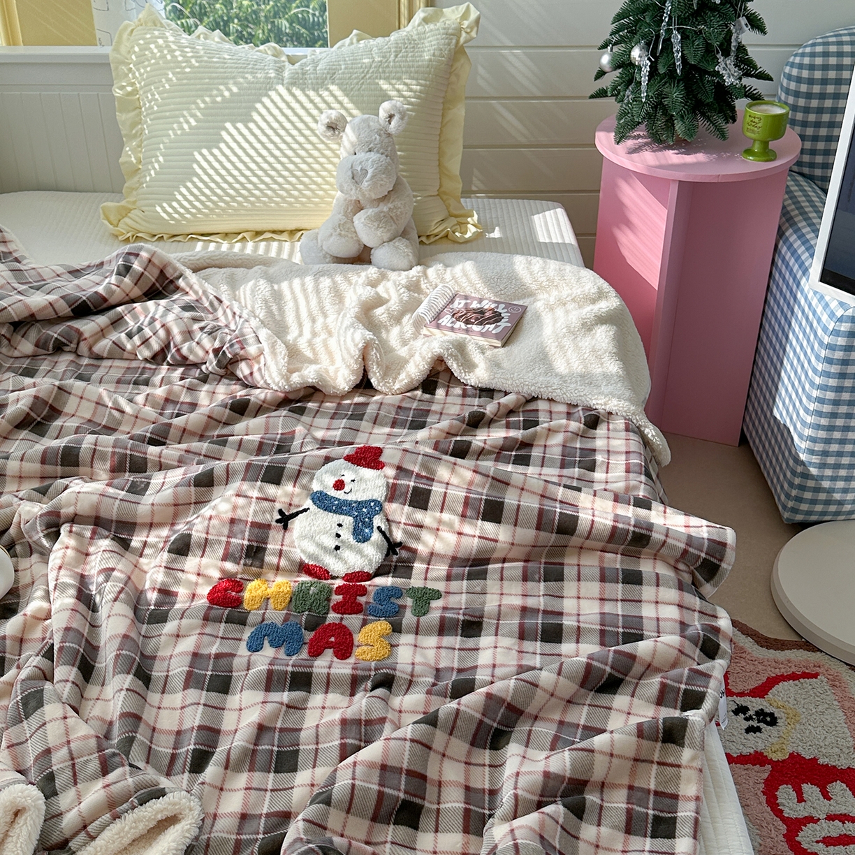 91家纺网 家纺一手货源 找家纺 有货 2025新款圣诞系列暖芙舒绵绒多功能被套毯 雪人-被套毯