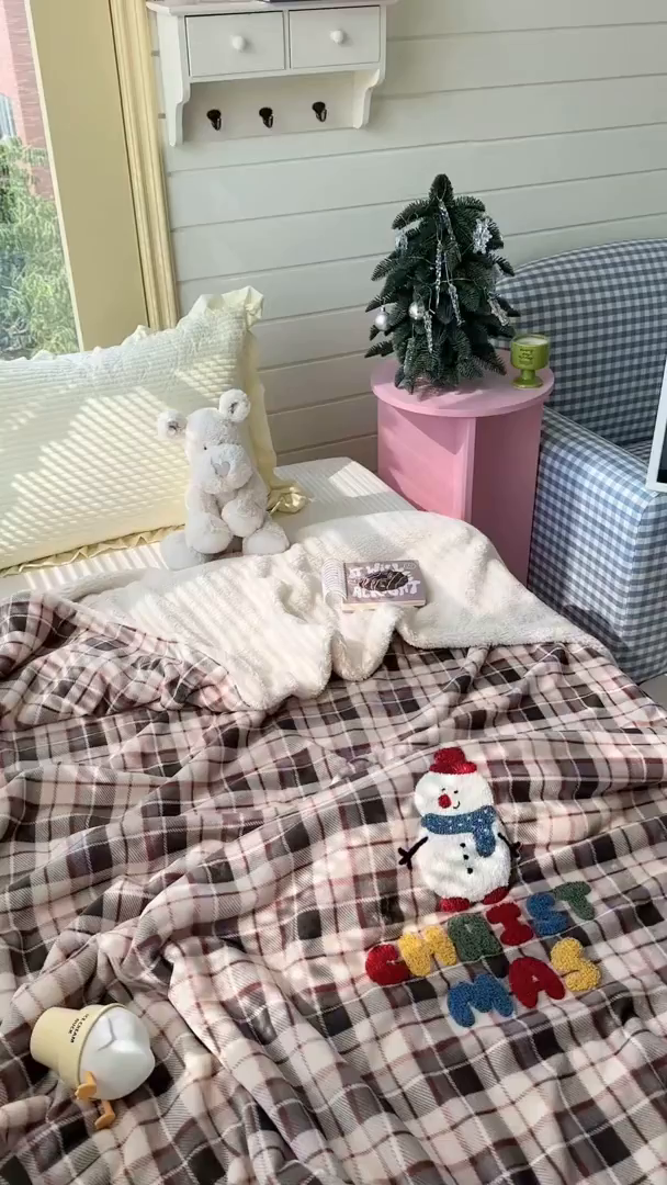 91家纺网 家纺一手货源 找家纺 有货 2025新款圣诞系列暖芙舒绵绒多功能被套毯 雪人-被套毯