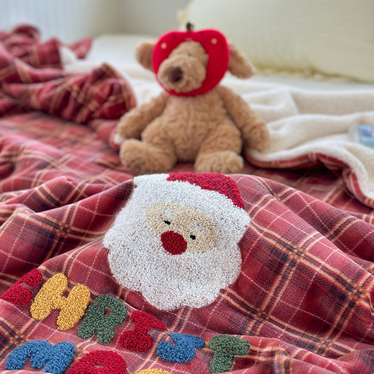 91家纺网 家纺一手货源 找家纺 有货 2025新款圣诞系列暖芙舒绵绒多功能被套毯 圣诞老人-被套毯