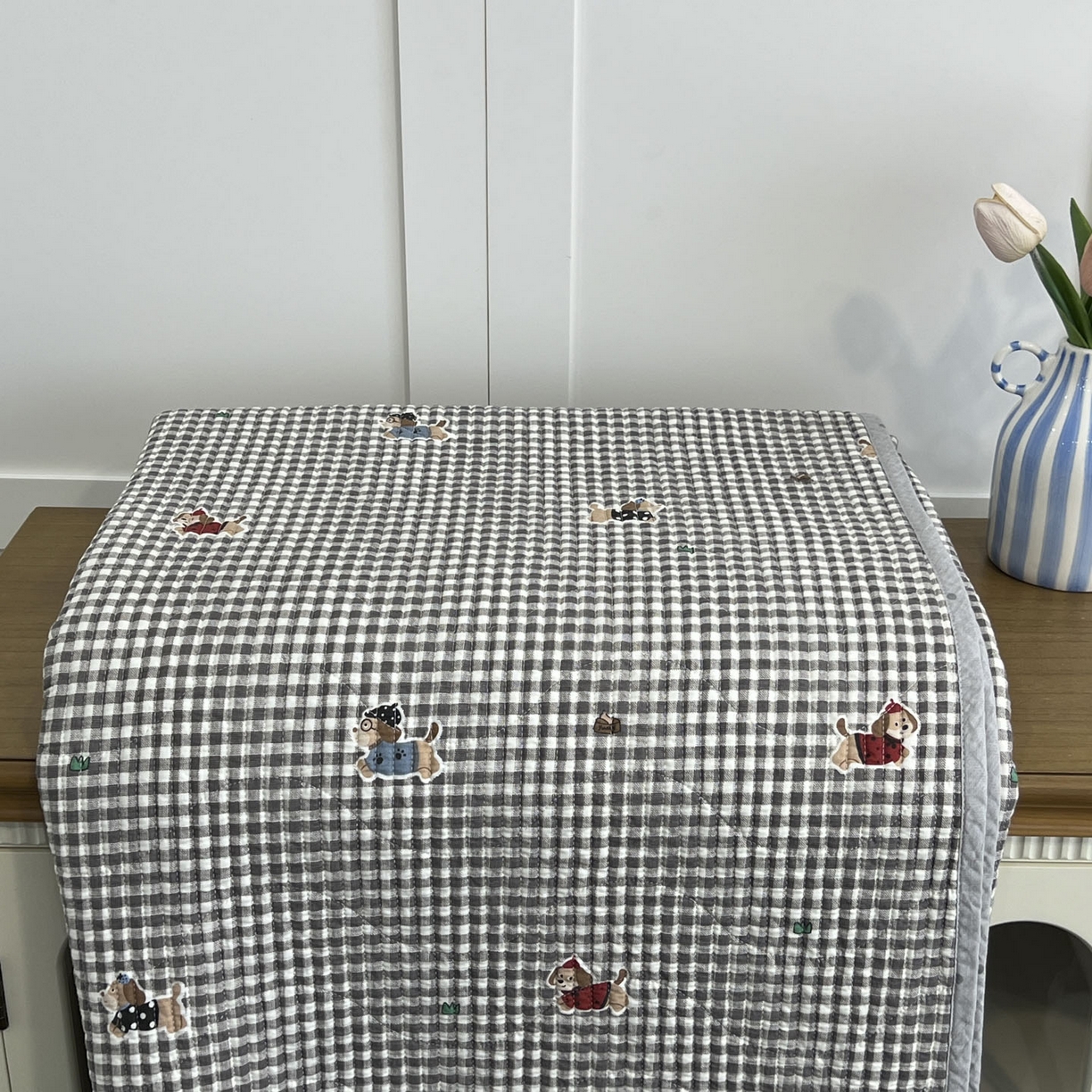 91家纺网 家纺一手货源 找家纺 沐纯家居 2025新款跑量款双面纯棉 棉花填充水洗床盖 排队柯基