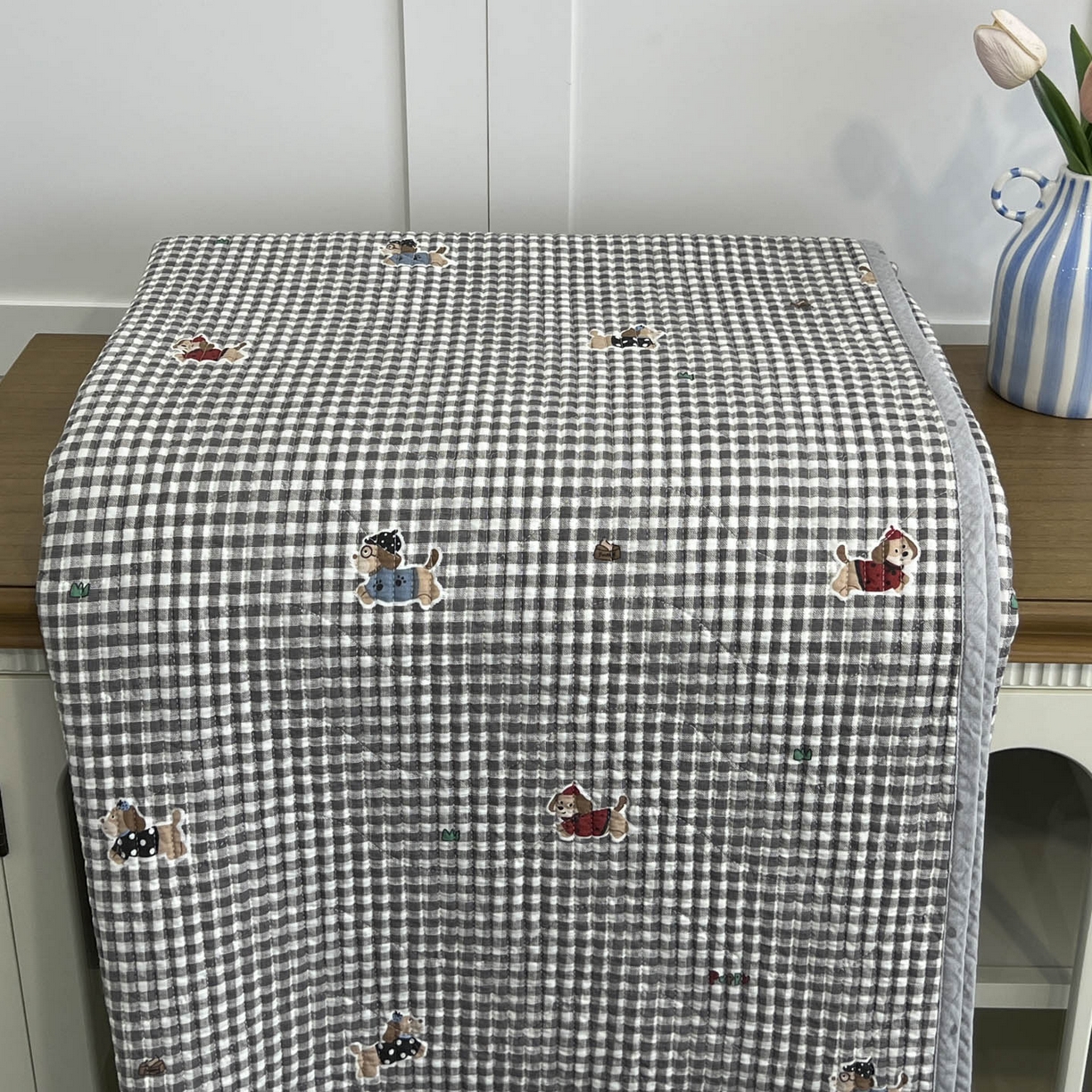 91家纺网 家纺一手货源 找家纺 沐纯家居 2025新款跑量款双面纯棉 棉花填充水洗床盖 排队柯基