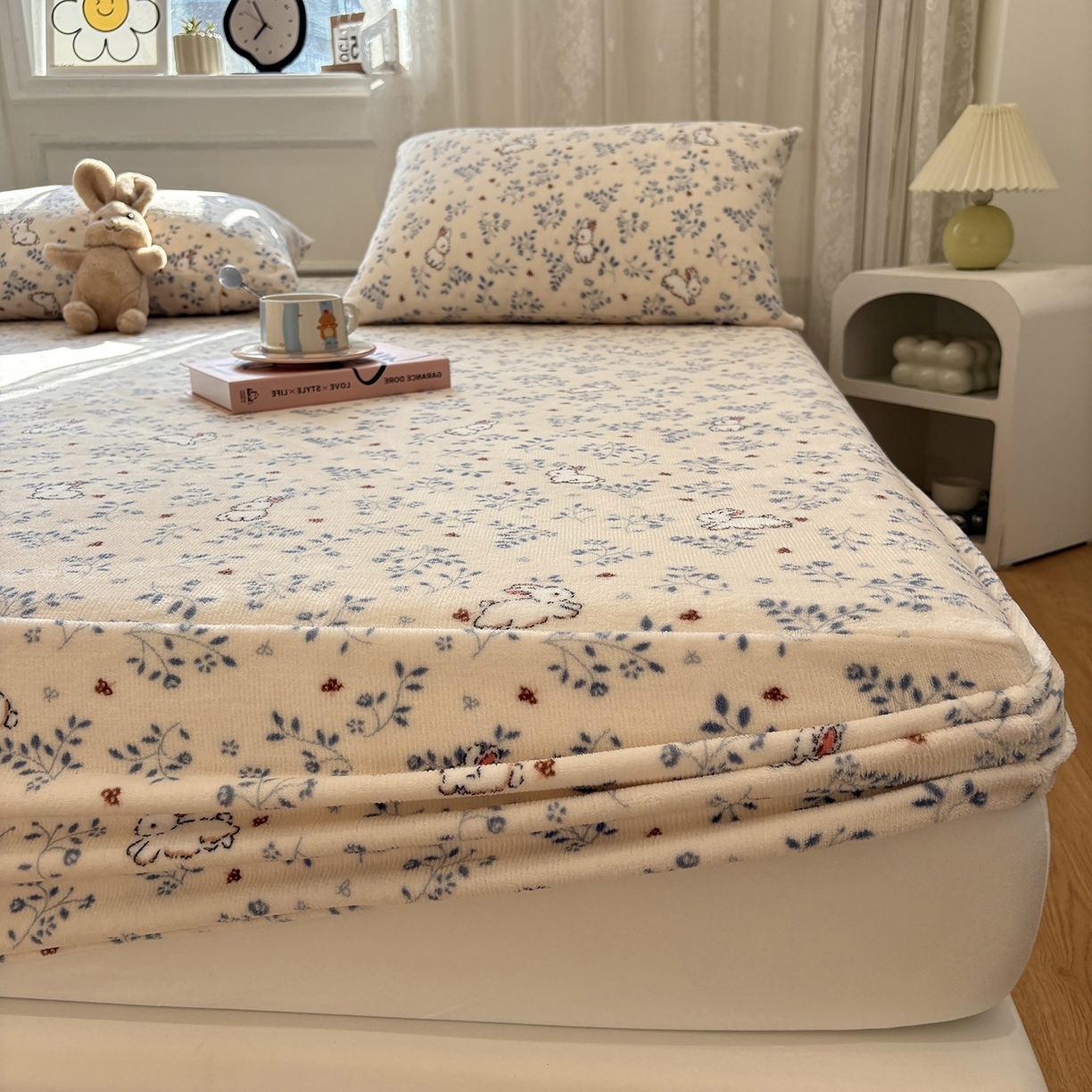 91家纺网 家纺一手货源 找家纺 （总）居眠 2025新款单层印花牛奶绒床笠