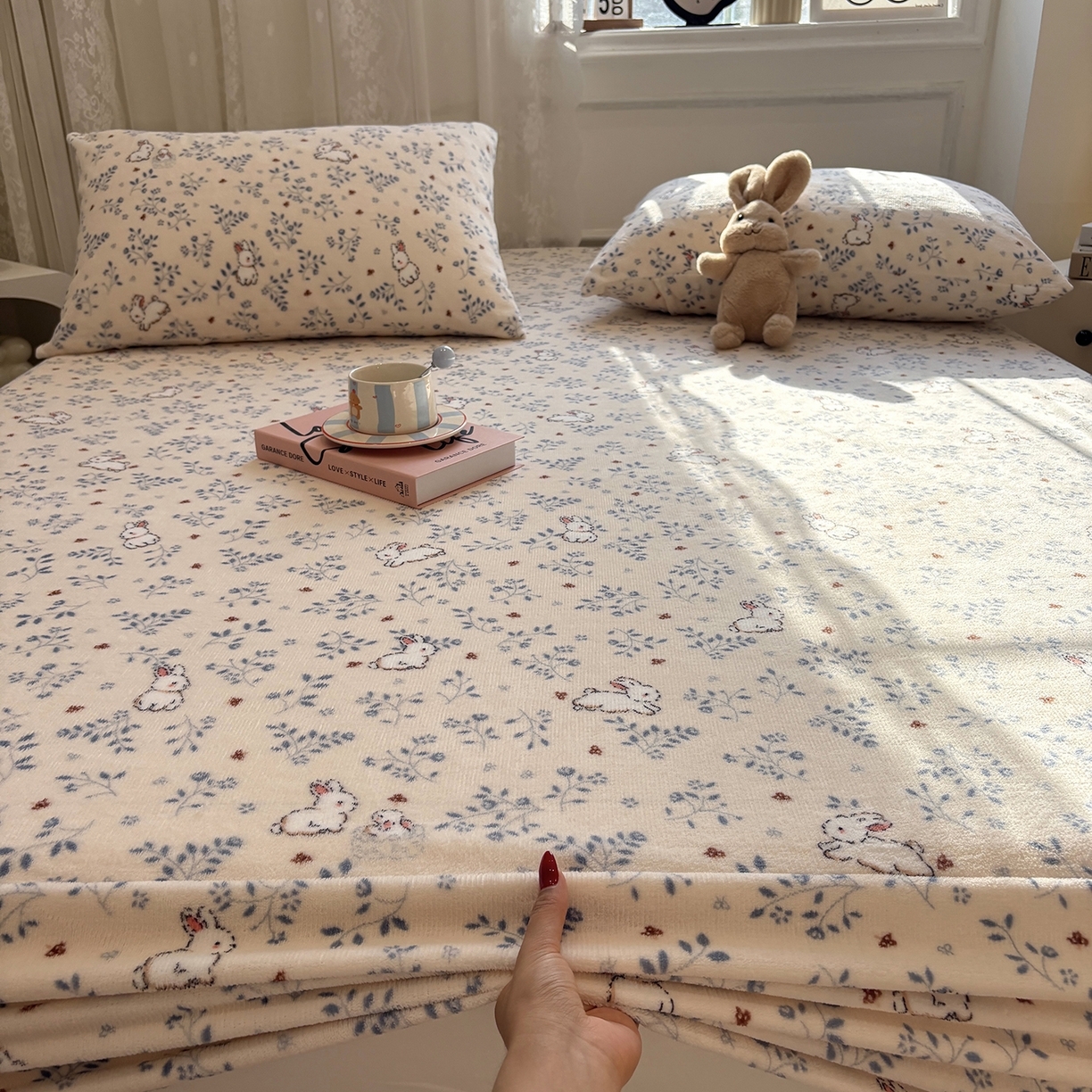 91家纺网 家纺一手货源 找家纺 （总）居眠 2025新款单层印花牛奶绒床笠