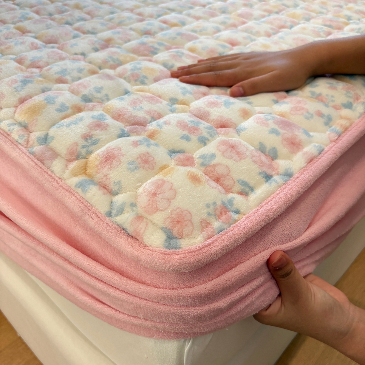 91家纺网 家纺一手货源 找家纺 （总）居眠 2025新款印花牛奶绒夹棉床笠