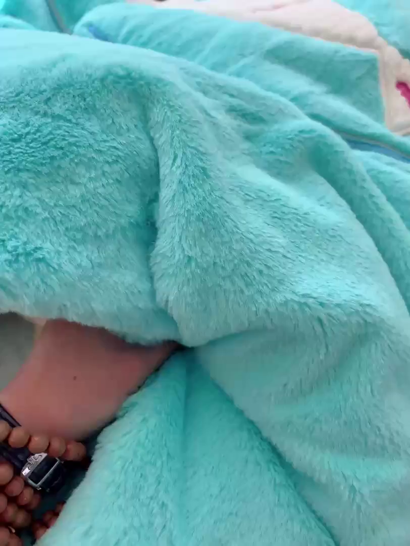 91家纺网 家纺一手货源 找家纺 （总）2023新款精致刺绣兔兔绒卡通四件套--好多鱼