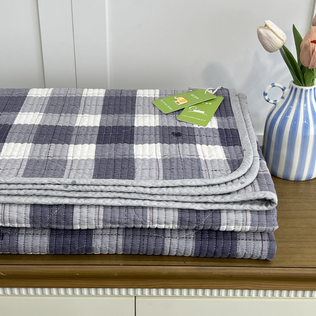 91家纺网 家纺一手货源 找家纺 沐纯家居 2025新款跑量款双面纯棉 棉花填充水洗床盖 布依格-灰