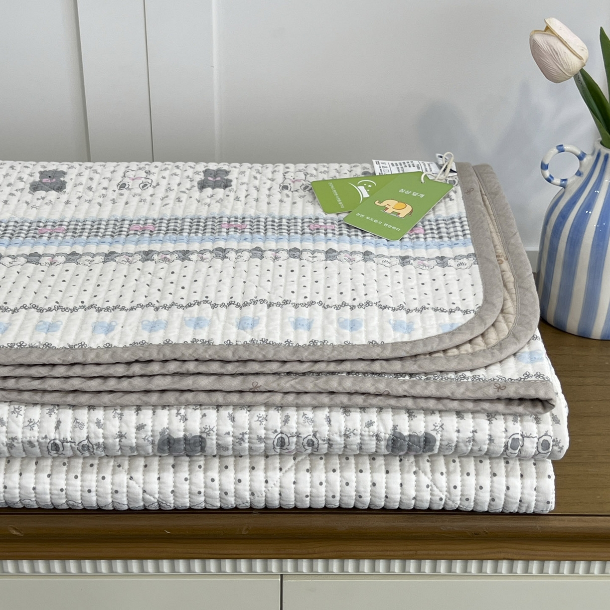 91家纺网 家纺一手货源 找家纺 沐纯家居 2025新款跑量款双面纯棉 棉花填充水洗床盖 冰格维尼