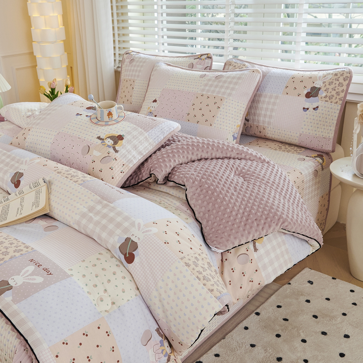 91家纺网 家纺一手货源 找家纺 缔锦家纺 2025新款软糯全棉豆豆被被子被芯 少女日记