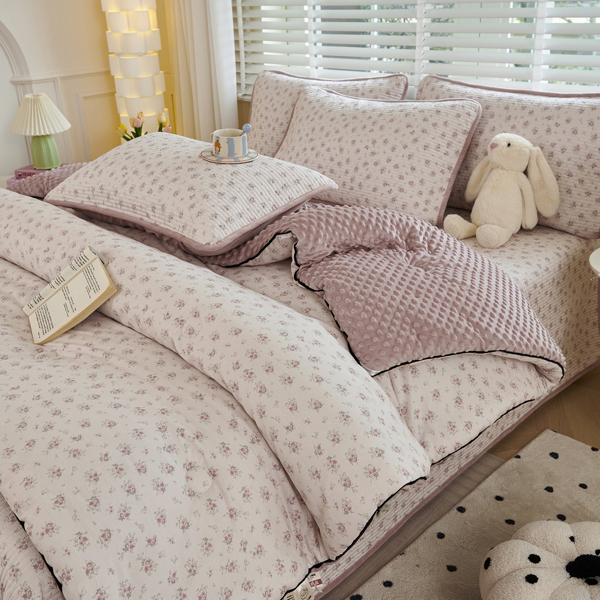 91家纺网 家纺一手货源 找家纺 缔锦家纺 2025新款软糯全棉豆豆被被子被芯 秋茗