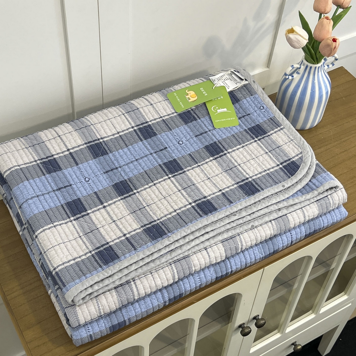 91家纺网 家纺一手货源 找家纺 沐纯家居 2025新款跑量款双面纯棉 棉花填充水洗床盖 蓝白格纹