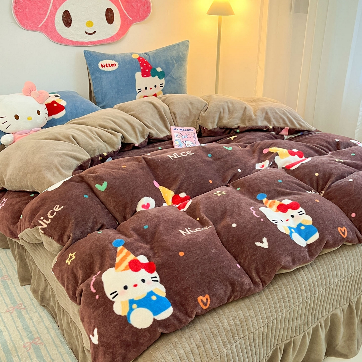 91家纺网 家纺一手货源 找家纺 （总）摩妮卡 2025新款牛奶绒枕套混搭卡通复古床盖四件套