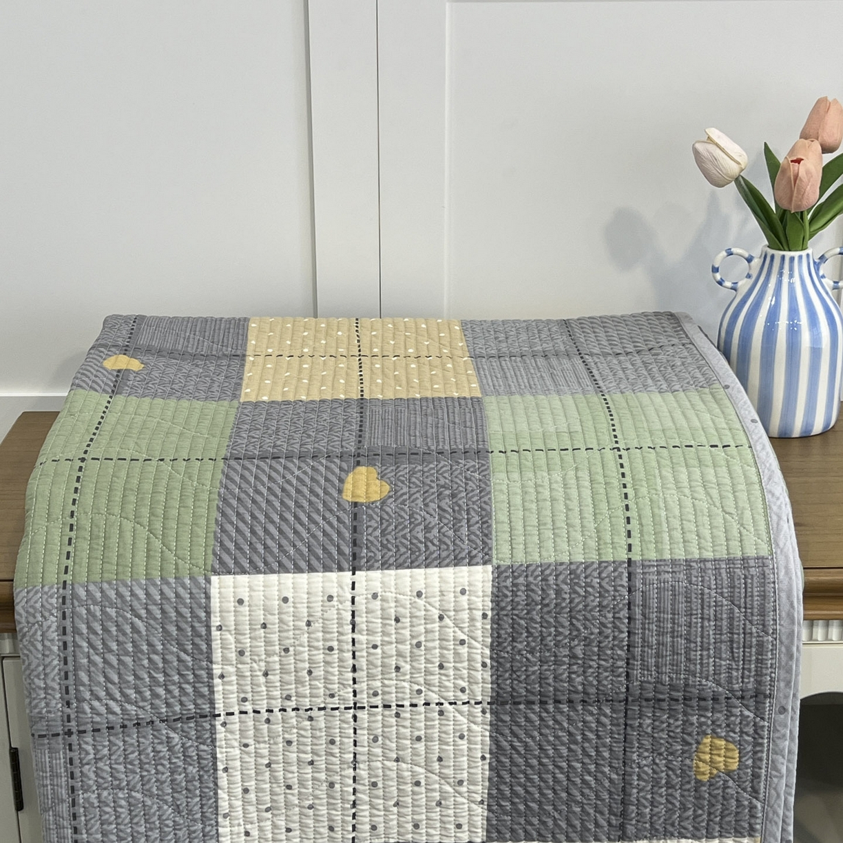 91家纺网 家纺一手货源 找家纺 沐纯家居 2025新款跑量款双面纯棉 棉花填充水洗床盖 浪漫绿格