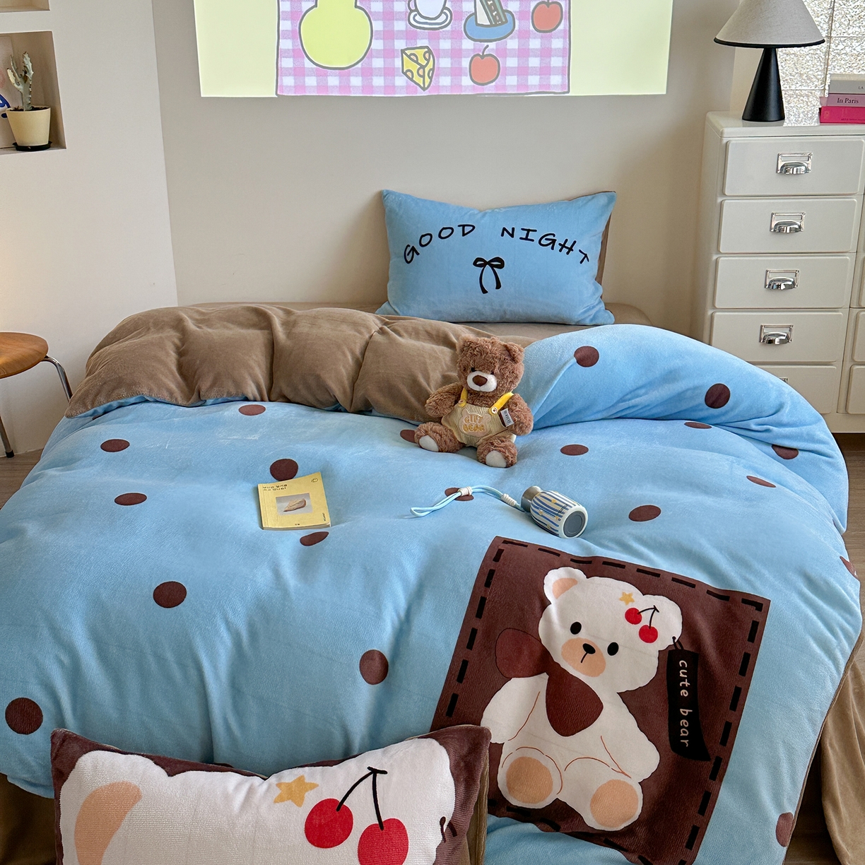 91家纺网 家纺一手货源 找家纺 美乐迪家纺 2025新款高品质大版牛奶绒四件套 波点小熊