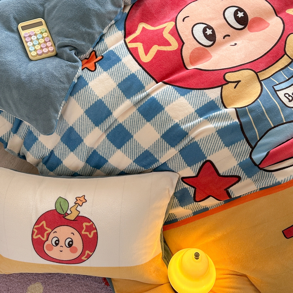 91家纺网 家纺一手货源 找家纺 美乐迪家纺 2025新款高品质大版牛奶绒四件套 星星男孩