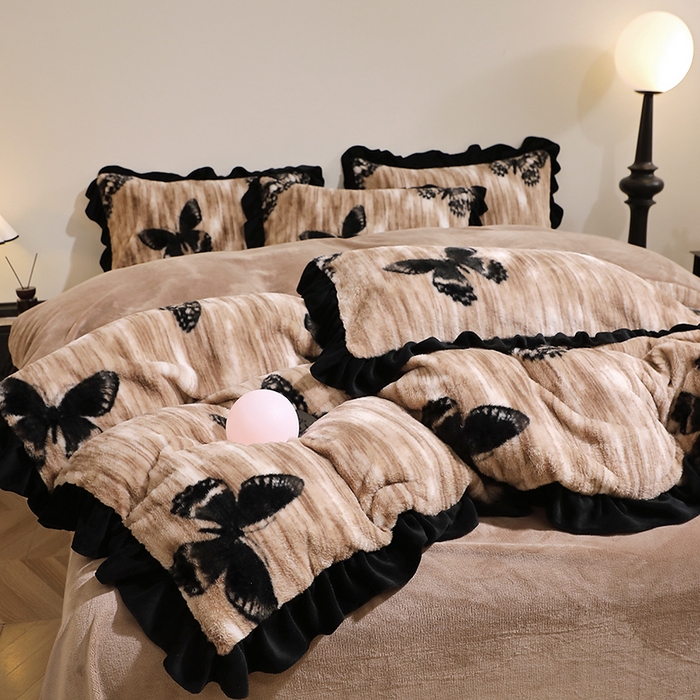 91家纺网 家纺一手货源 找家纺 （总）席之家 2025新款韩版黑色花边美拉德系加厚皮草兔毛绒四件套