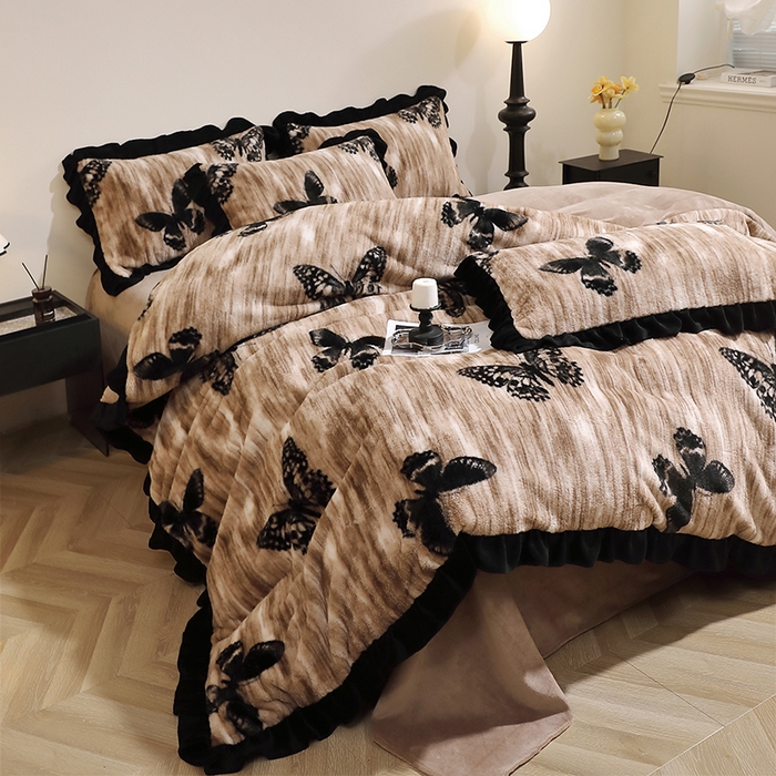 91家纺网 家纺一手货源 找家纺 （总）席之家 2025新款韩版黑色花边美拉德系加厚皮草兔毛绒四件套